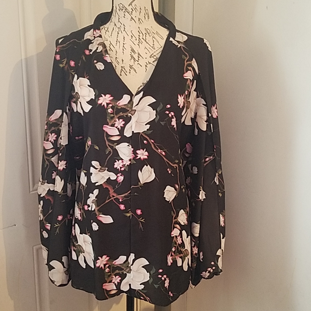 MIKA MINDEL SIZE XL BLACK